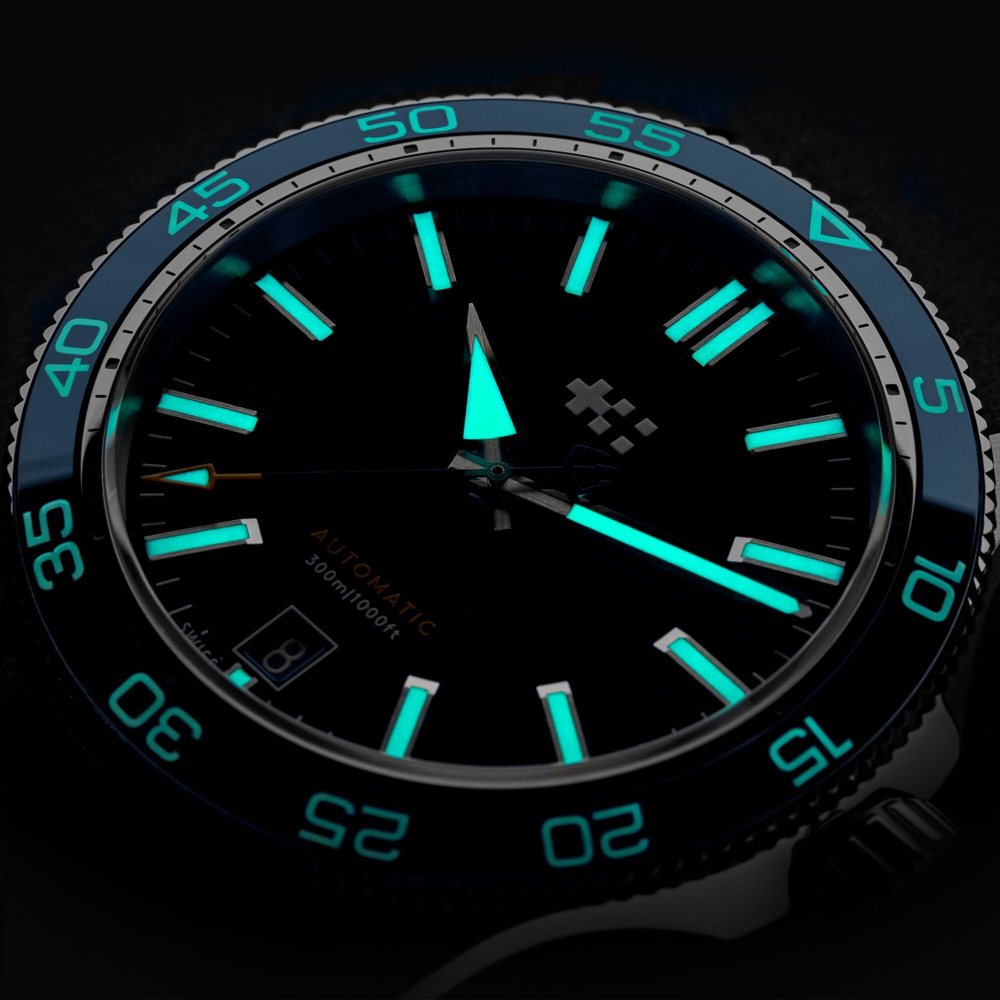 Christopher Ward C60 Trident Pro 300 - Blue - Bader bracelet - Image