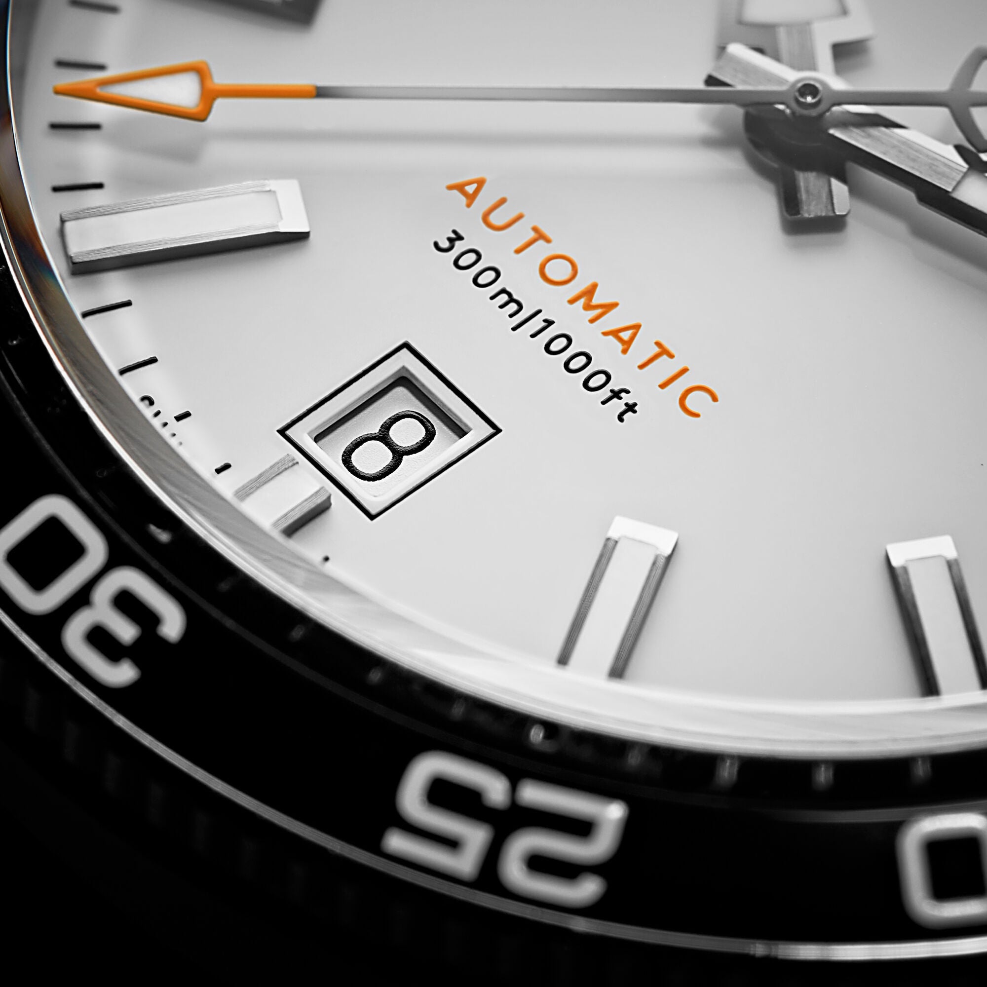 Christopher Ward C60 Trident Pro 300 - White - Consort Bracelet - Image