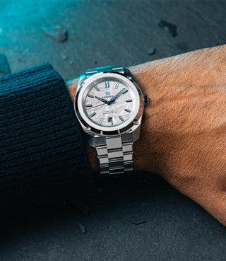 FORMEX ESSENCE 41 mm Automatic COSC "Space Ghost"