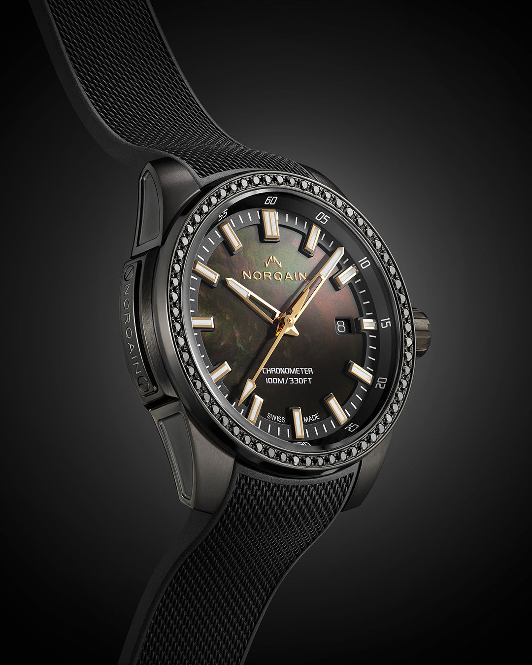 Independence 40mm Black MOP Black Diamonds