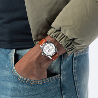 Hamilton Khaki Field Auto H70455553 on wrist