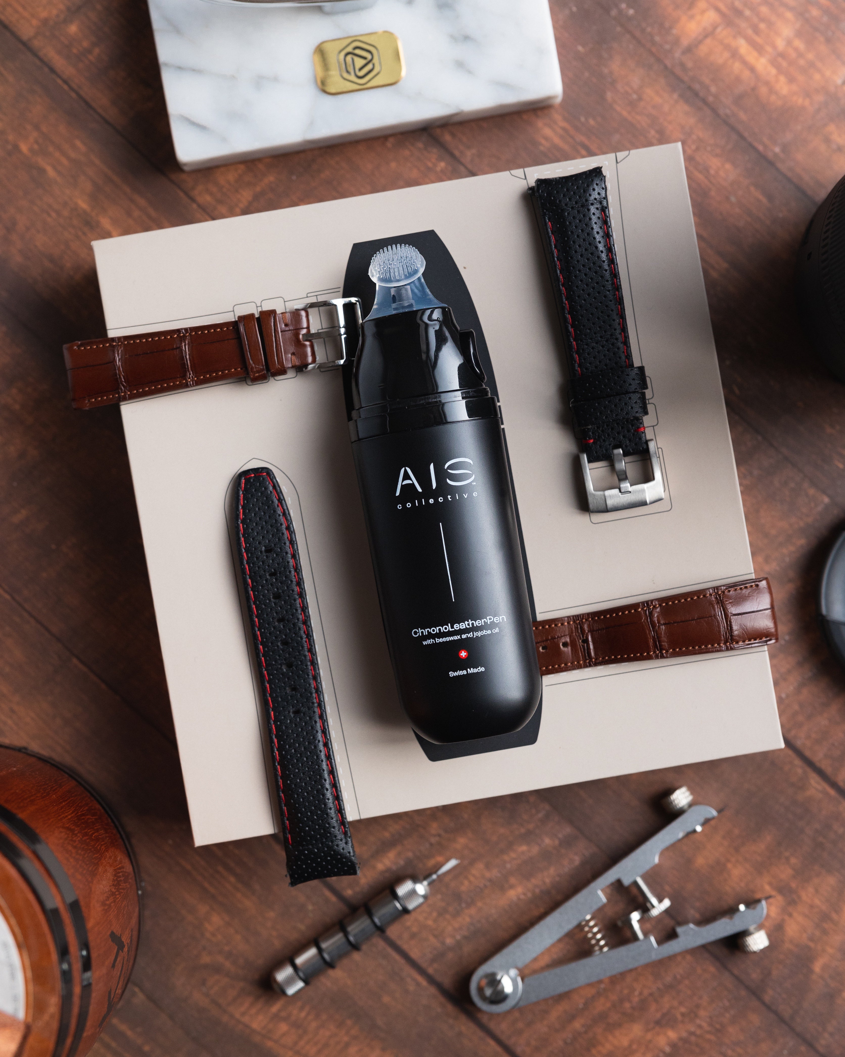 AIS Collective ChronoLeatherPen Watch Cleaning Kit