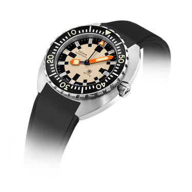 DOXA Army, stainless steel bezel, black rubber strap