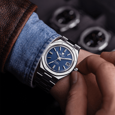 F77 Blue With Date - Nivada Grenchen